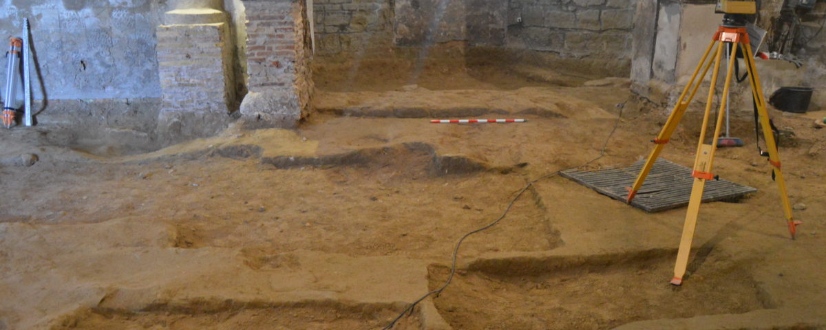 Intervención arqueológica en la restauración de la iglesia de nuestra señora de la Asunción en Peralta de Alfocea (Hueca)