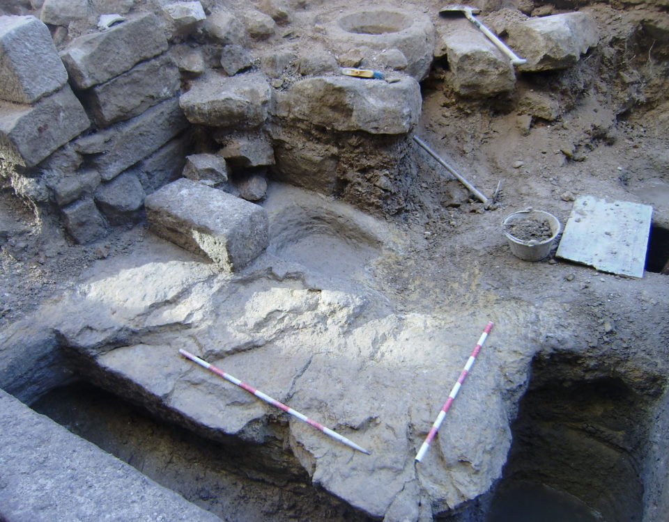 Excavación arqueológica en Plaza de La Virgen de Caspe. Zaragoza