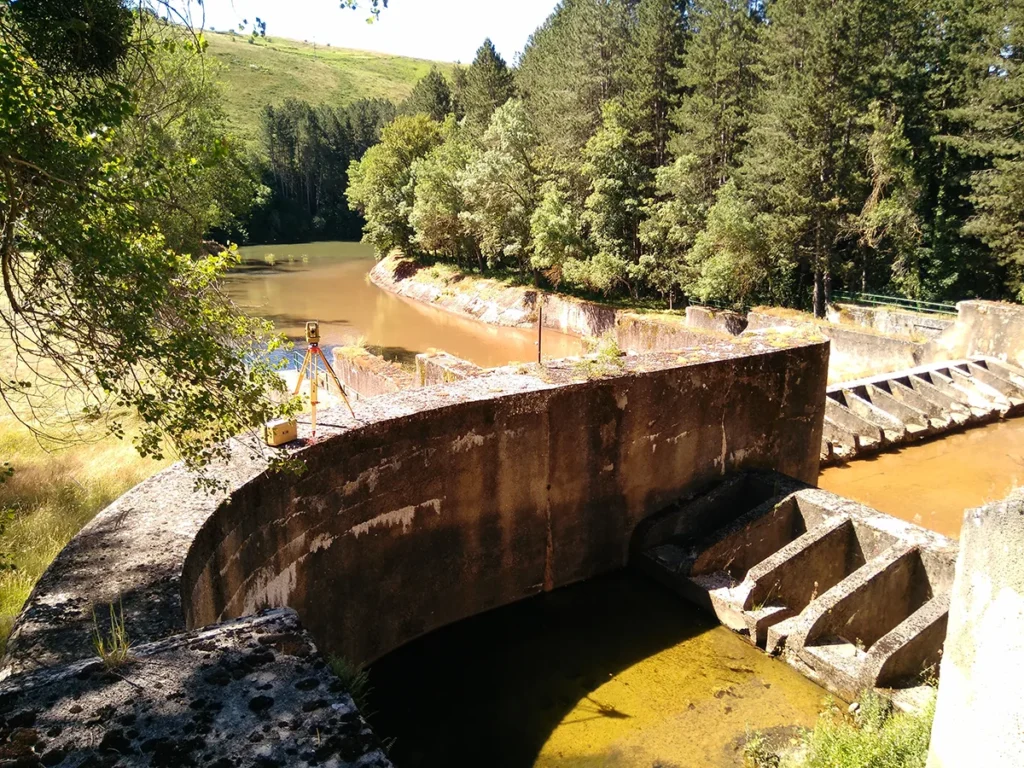 12. topography for the modelling of the buffer basin of the ebro reservoir. cantabria.