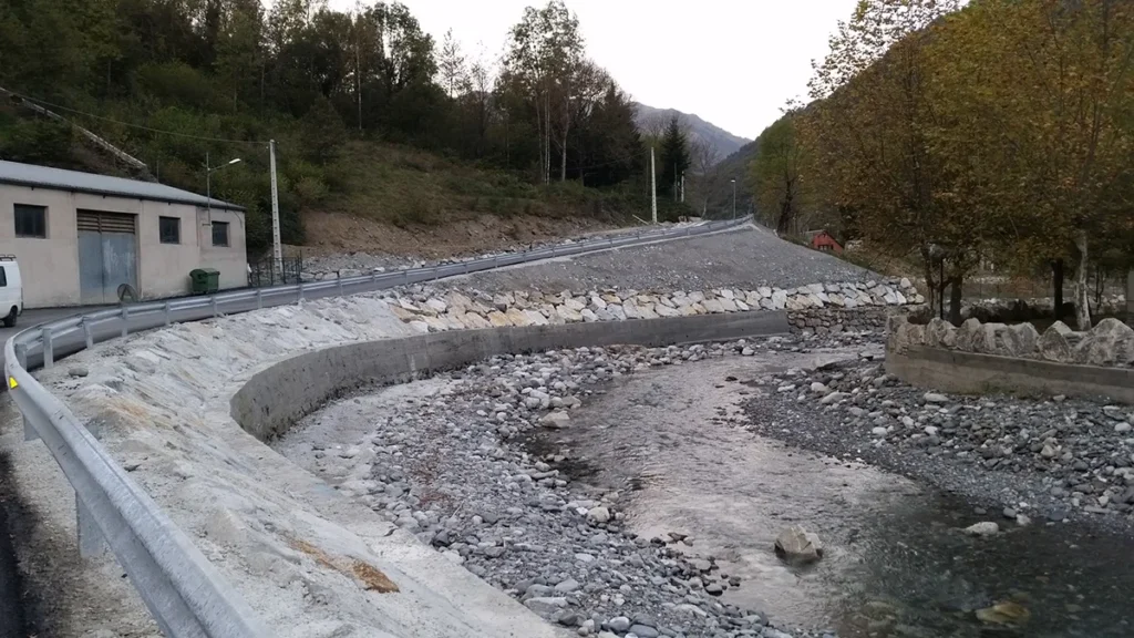 6.project for the replacement of the royal road on the left bank of the river garonne in the municipality of vilamos lerida