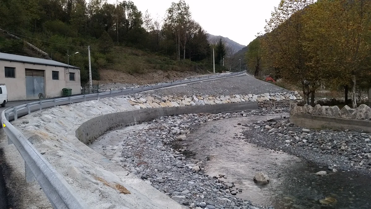 6.project for the replacement of the royal road on the left bank of the river garonne in the municipality of vilamos lerida
